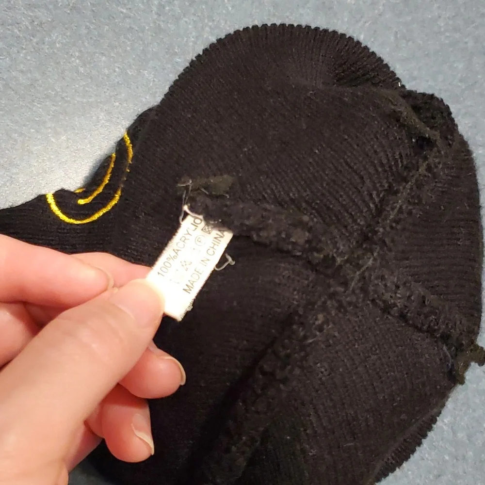 Beanie, OS ๐ค ๐ Smiley face design - Picture 4 of 5